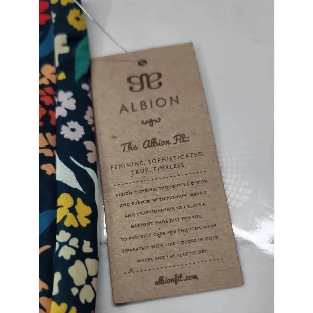 Albion Nwt Costa Floral High-Waisted BottomsSize XL